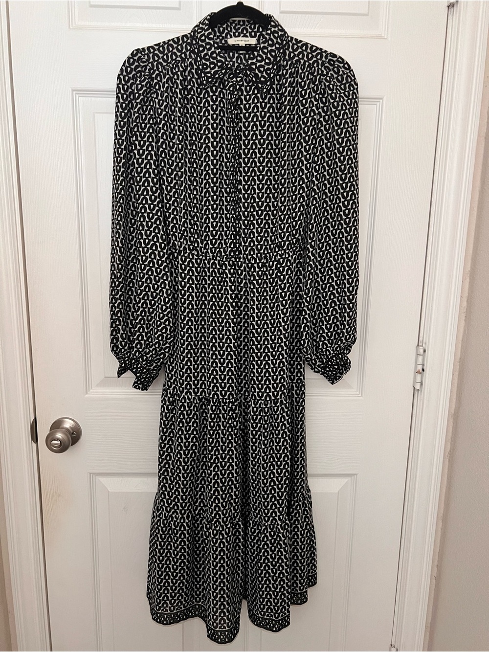 Max Studio Black and White Geometric Midi Dress